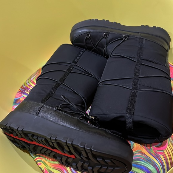Authentic PRADA Nylon gaberdine apres ski boots - Picture 6 of 13